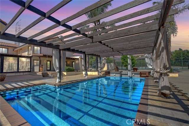 Detail Gallery Image 10 of 75 For 462 Pomello Dr, Claremont,  CA 91711 - 7 Beds | 7 Baths