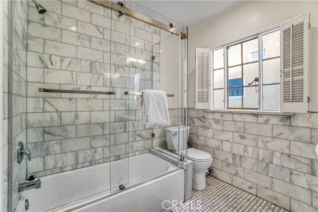 102 Bonito Avenue, Long Beach CA: https://media.crmls.org/medias/72a9ba53-e8ad-455f-83c3-7271c622e1e0.jpg