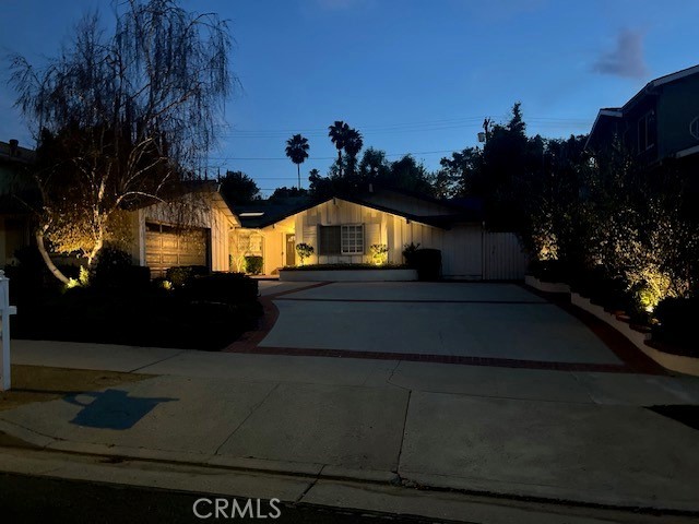 https://media.crmls.org/medias/72aa0127-b289-414f-8808-0bffba7952d0.jpg?preset=X-Large