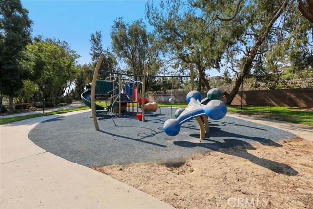 Detail Gallery Image 31 of 31 For 6180 Old Village Rd #64,  Yorba Linda,  CA 92887 - 2 Beds | 2/1 Baths