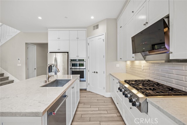 Detail Gallery Image 7 of 40 For 141 Donati, Irvine,  CA 92602 - 4 Beds | 3 Baths