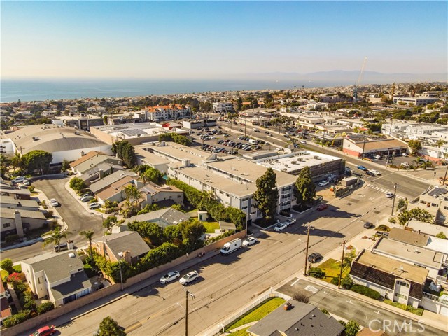 2411 Prospect Avenue, Hermosa Beach, California 90254, 1 Bedroom Bedrooms, ,1 BathroomBathrooms,Residential,Sold,Prospect,SB21240555