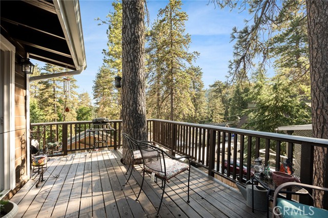 22864 Alder Lane, Crestline CA: https://media.crmls.org/medias/72ad4b6e-c6f2-405c-bf2f-fdb3c82b8fac.jpg
