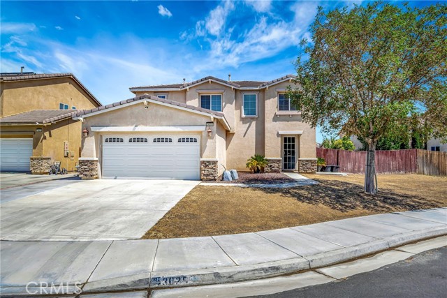 Detail Gallery Image 2 of 49 For 3025 Summer Breeze Ave, Rosamond,  CA 93560 - 4 Beds | 2/1 Baths