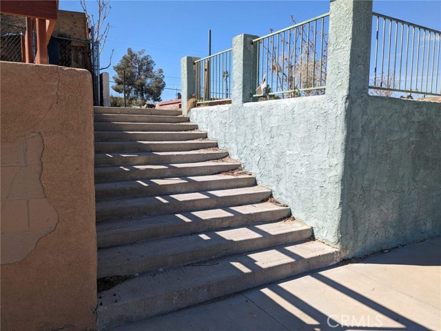 226 E Fredricks Street, Barstow, California 92311, ,Commercial Sale,For Sale,226 E Fredricks Street,CRSR23049077