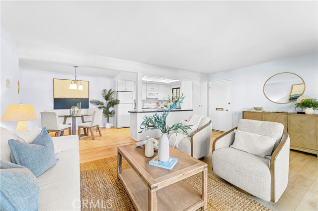 Front Image Thumbnail for CROC25265698