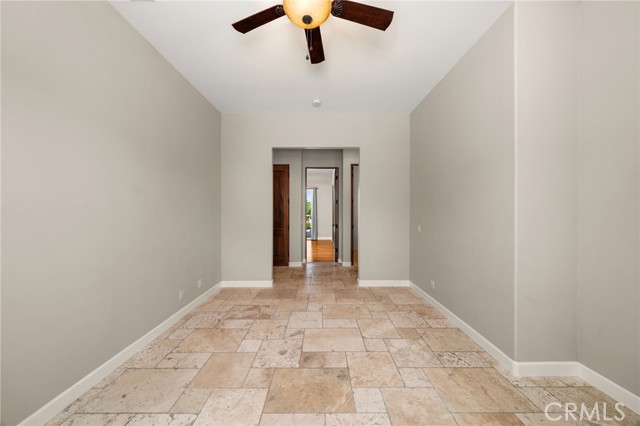 3012 Ridge Creek Drive, Fallbrook CA: https://media.crmls.org/medias/72af1d73-749d-44cb-ab07-71e322014a10.jpg
