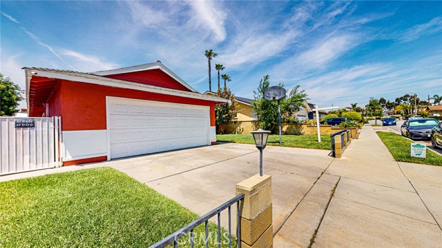 Detail Gallery Image 24 of 52 For 9291 Pico Vista Rd, Downey,  CA 90240 - 3 Beds | 2 Baths