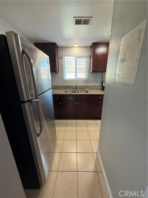 Detail Gallery Image 11 of 18 For 12835 10th #44,  Chino,  CA 91710 - 1 Beds | 1 Baths