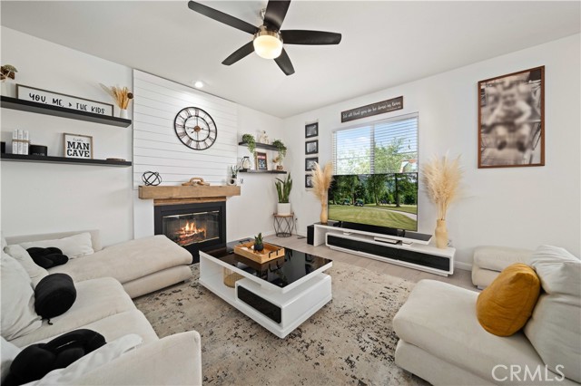 2641 Senna Lane, Palmdale CA: https://media.crmls.org/medias/72b01baf-6fc7-4bb1-bc17-86b77621a81f.jpg