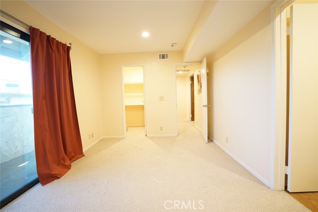 Detail Gallery Image 20 of 23 For 4219 Walnut Grove Ave a,  Rosemead,  CA 91770 - 2 Beds | 2/1 Baths