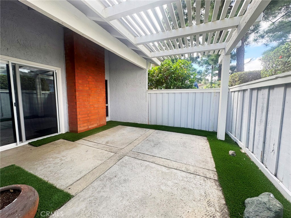 MLS #OC25246722 image #40