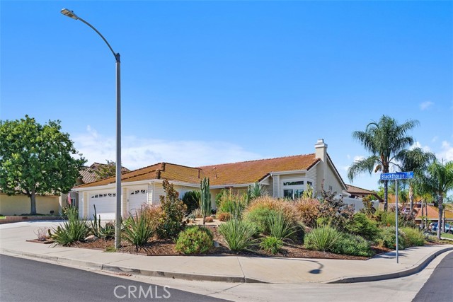 Detail Gallery Image 2 of 34 For 25382 Blackthorne Dr, Murrieta,  CA 92563 - 3 Beds | 2 Baths