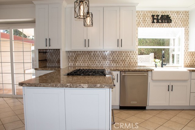 Detail Gallery Image 17 of 68 For 933 Eastside Rd, El Cajon,  CA 92020 - 3 Beds | 2/1 Baths