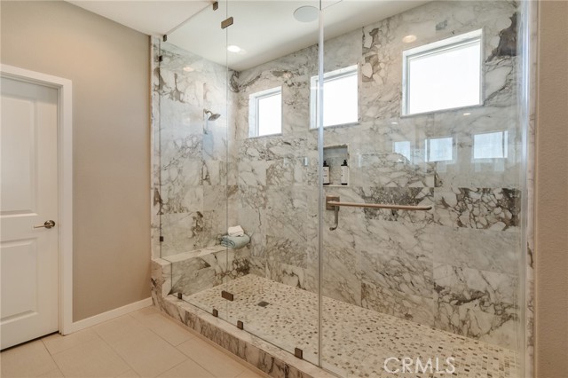 Detail Gallery Image 33 of 75 For 18108 Esker Ln, Canyon Country,  CA 91350 - 5 Beds | 3 Baths