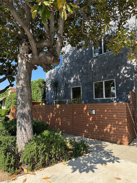Detail Gallery Image 2 of 59 For 1419 Angelus Ave, Los Angeles,  CA 90026 - 2 Beds | 2 Baths