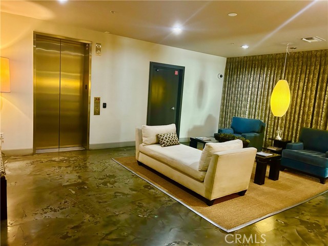 Detail Gallery Image 34 of 64 For 300 E 4th St. #101,  Long Beach,  CA 90802 - 1 Beds | 2 Baths