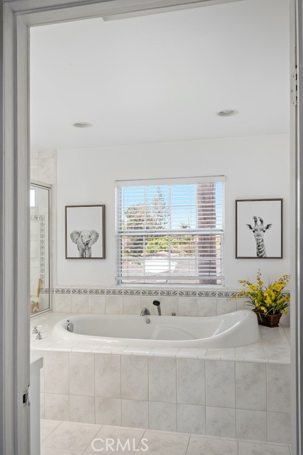 870 Rosecrans Avenue, Manhattan Beach, California 90266, 3 Bedrooms Bedrooms, ,2 BathroomsBathrooms,Residential,Sold,Rosecrans,SB21187159