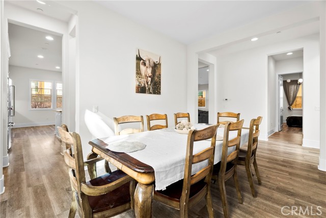 Detail Gallery Image 11 of 39 For 27606 Skylark Ln, Saugus,  CA 91350 - 5 Beds | 5/1 Baths