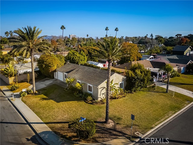 Image 13 of 58 For 939 Oak Street