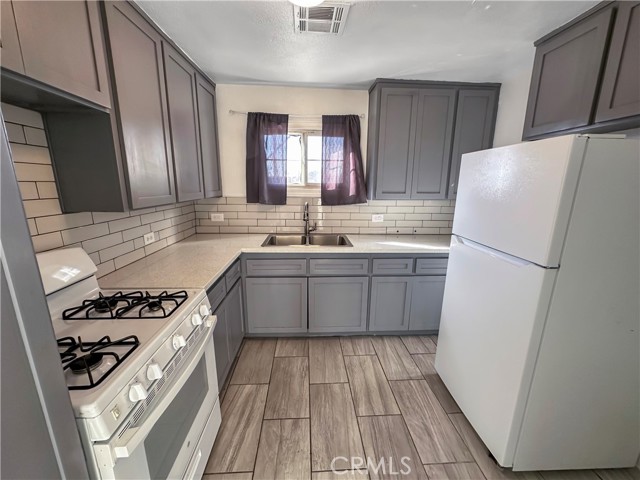 Detail Gallery Image 3 of 18 For 201 W Rice St, Blythe,  CA 92225 - 2 Beds | 1 Baths