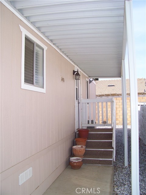655 Main, San Jacinto CA: https://media.crmls.org/medias/72b4ad41-8cd5-4228-8e19-fbacab49e2eb.jpg