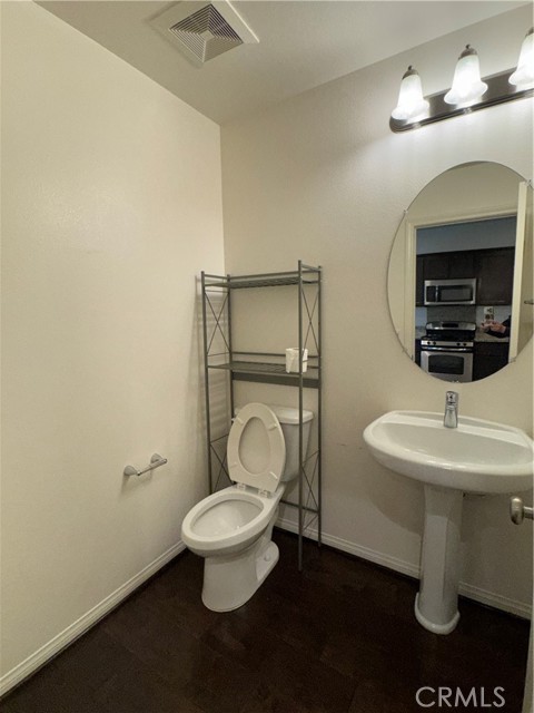 Detail Gallery Image 7 of 21 For 2643 E Foothill Bld #301,  Glendora,  CA 91740 - 3 Beds | 2/1 Baths