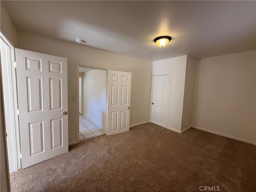 https://media.crmls.org/medias/72b63254-25d5-427b-a79c-d995de405b0f.jpg?preset=X-Large