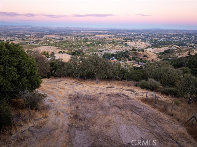 Detail Gallery Image 9 of 28 For 3550 Ardana Rd, Paso Robles,  CA 93446 - 2 Beds | 2 Baths