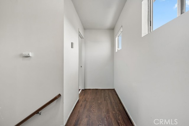 Detail Gallery Image 24 of 38 For 2027 W 93rd, Los Angeles,  CA 90047 - 3 Beds | 3 Baths