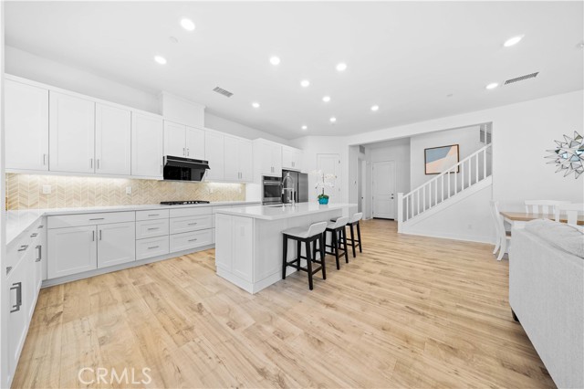 Detail Gallery Image 5 of 60 For 102 Yugen, Irvine,  CA 92618 - 4 Beds | 3/1 Baths