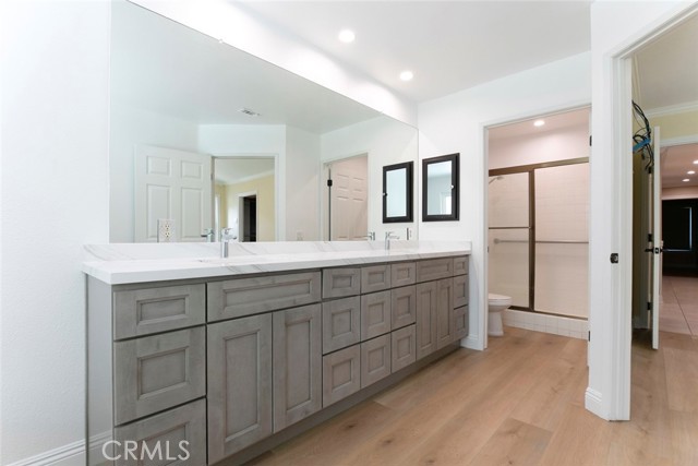 Detail Gallery Image 33 of 51 For 10928 Meseta Ave, Shadow Hills,  CA 91040 - 4 Beds | 3 Baths