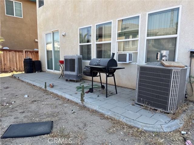 Detail Gallery Image 14 of 27 For 15111 Diamond Rd, Victorville,  CA 92394 - 4 Beds | 3 Baths