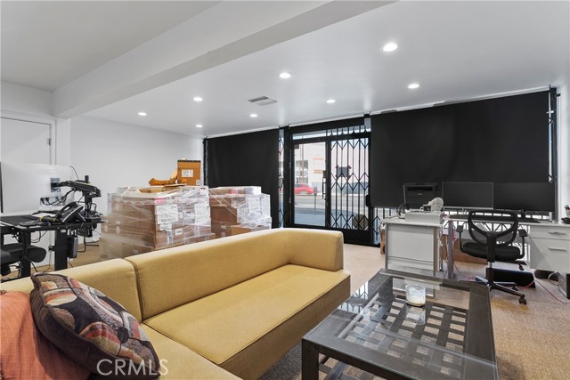 MLS #OC25219440 image #6