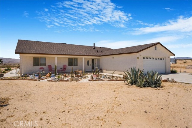 61975 La Brisa Drive, Joshua Tree CA: https://media.crmls.org/medias/72b9cc79-10f9-4d11-bdd5-608359dfd9b6.jpg