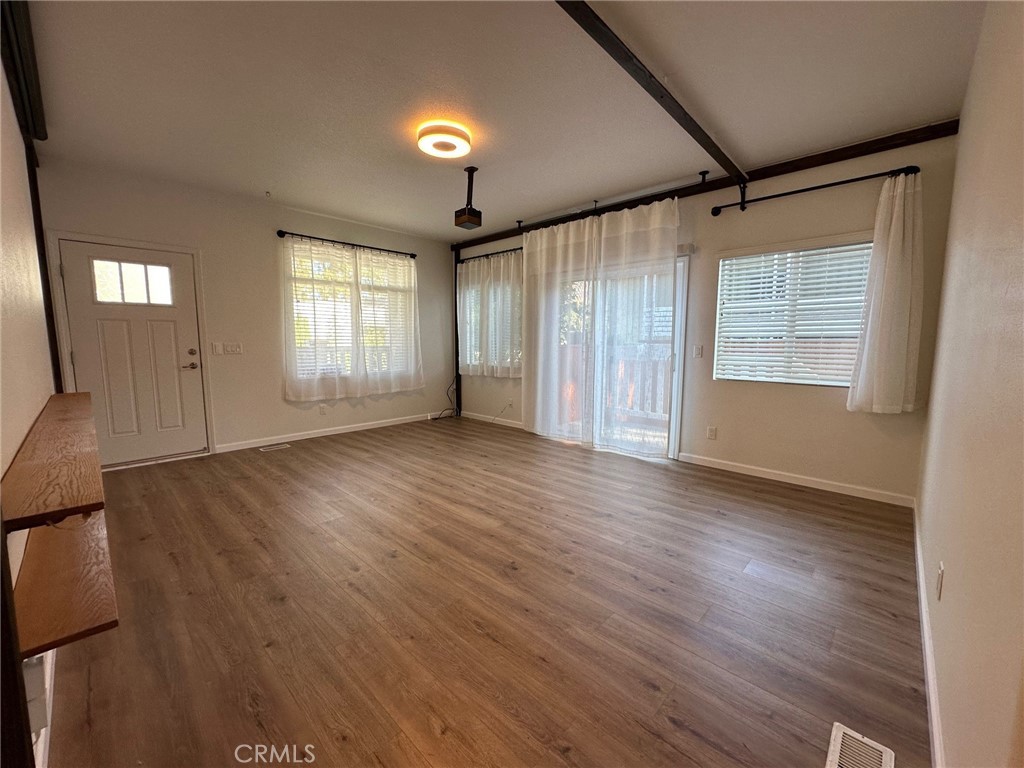 MLS #OC25227530 image #5