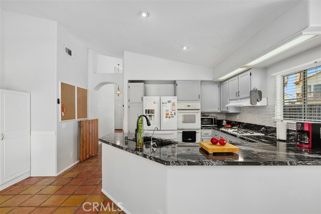 40169 Los Olivos Court, Murrieta CA: https://media.crmls.org/medias/72bae861-b7be-4c22-828f-6b31d93b92a2.jpg