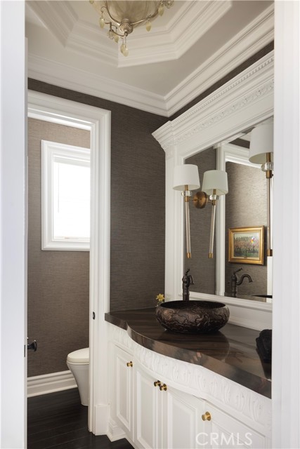 2681 Crestview Drive, Newport Beach CA: https://media.crmls.org/medias/72bb4559-b335-4446-b60f-e10687d933e4.jpg