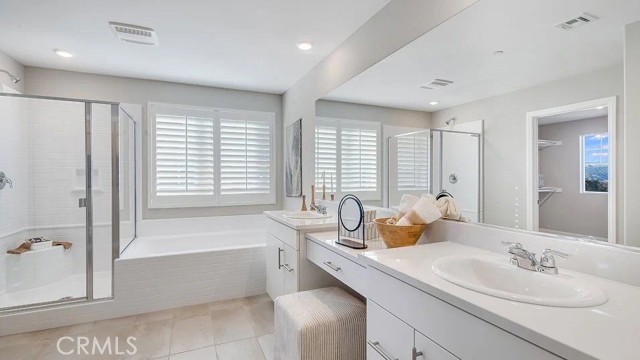 Detail Gallery Image 18 of 26 For 14225 Rollins St, Hesperia,  CA 92345 - 5 Beds | 3/1 Baths