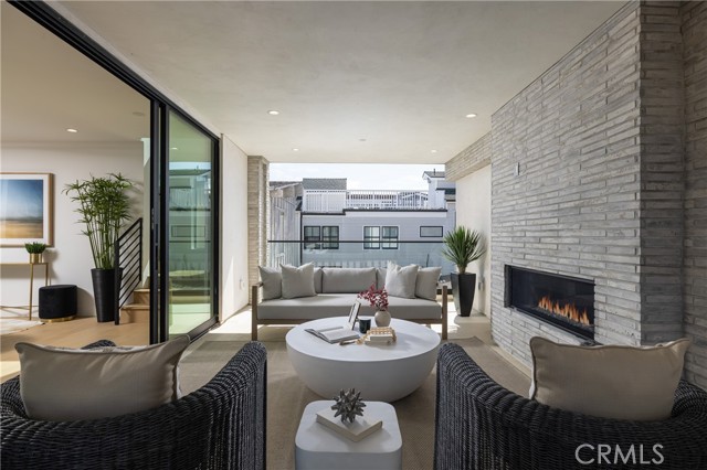 Detail Gallery Image 10 of 20 For 716 .5 Orchid Ave, Corona Del Mar,  CA 92625 - 2 Beds | 2/1 Baths