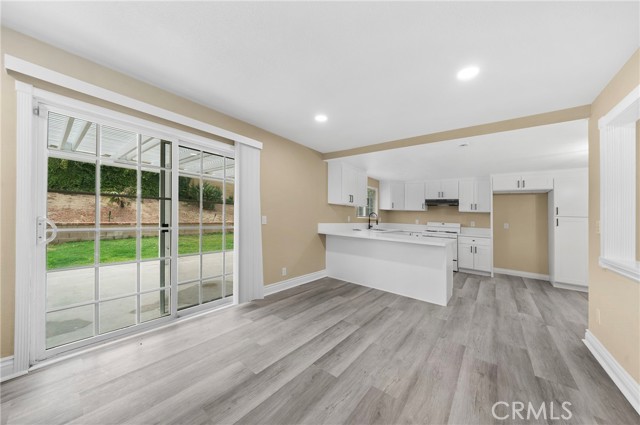 2933 E Levelglen Drive, West Covina CA: https://media.crmls.org/medias/72beec0b-726a-4071-8422-7eb03c5b9bd0.jpg