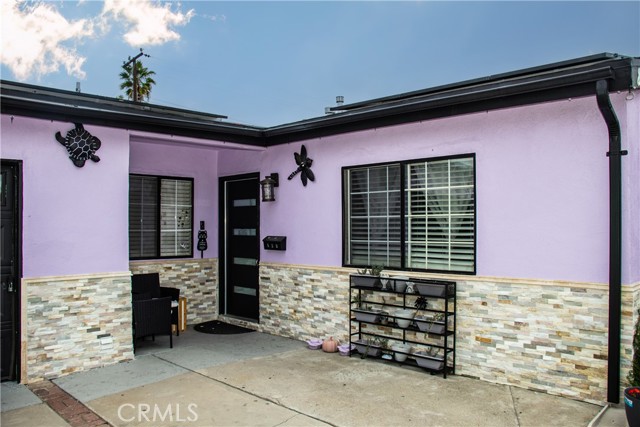 Detail Gallery Image 2 of 36 For 838 W Brockton, Redlands,  CA 92374 - 3 Beds | 1/1 Baths