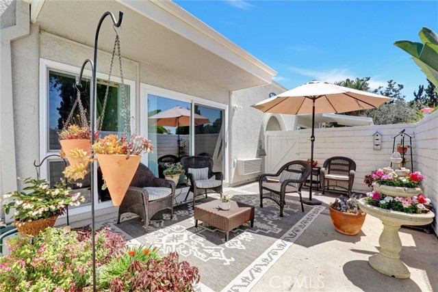 2123 Ronda Granada, Laguna Woods CA: https://media.crmls.org/medias/72bf900a-2abb-46b5-8781-668d1f25ea12.jpg