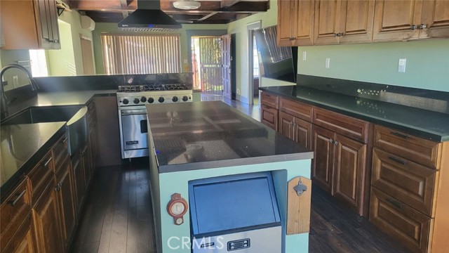 Detail Gallery Image 17 of 44 For 3322 Maceo, Cypress Park,  CA 90065 - 4 Beds | 2 Baths