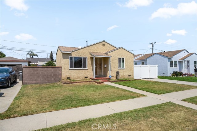 Detail Gallery Image 2 of 35 For 2553 E 219th Pl, Carson,  CA 90810 - 2 Beds | 1 Baths