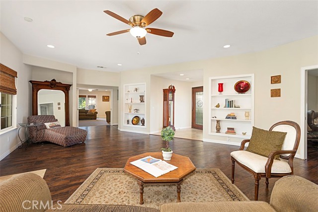 Detail Gallery Image 9 of 44 For 1551 Green Canyon Rd, Fallbrook,  CA 92028 - 6 Beds | 4 Baths