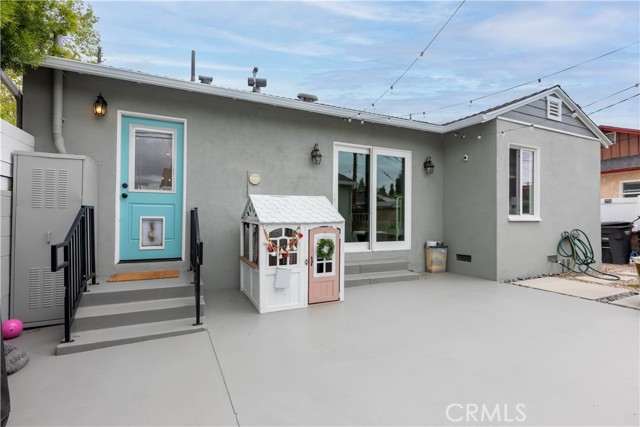 5741 Candor, Lakewood CA: https://media.crmls.org/medias/72c1b5b5-3bc0-4b2b-8647-a206b34bd3ce.jpg