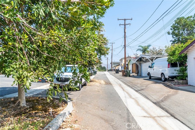 327 E Birch Street #1, Brea, CA, 92821 327 E Birch Street #1, Brea, CA, 92821