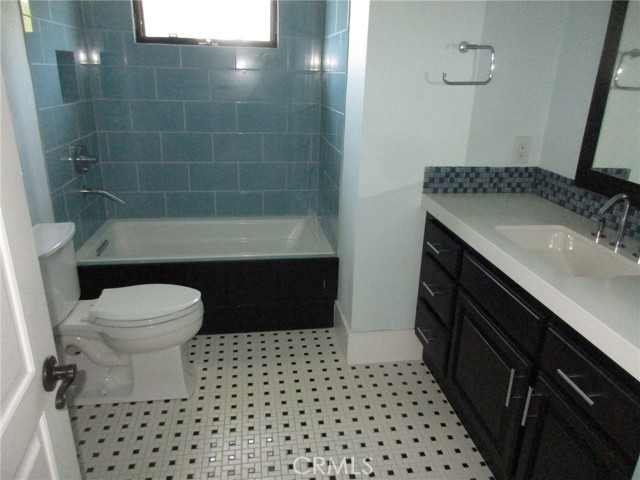 Detail Gallery Image 20 of 33 For 3275 Lime, Riverside,  CA 92501 - 4 Beds | 2/1 Baths