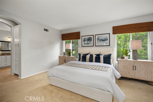 25 Hollyhock Lane, Mission Viejo CA: https://media.crmls.org/medias/72c1f8a9-bf4e-4f1c-9eb4-af62686065ad.jpg